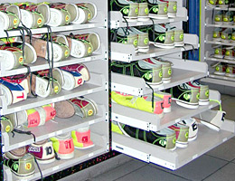 Huikko's Bowling Shoes Stora Cabinet
